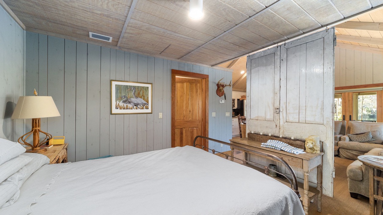 Photo of Bedroom in Dunnellon