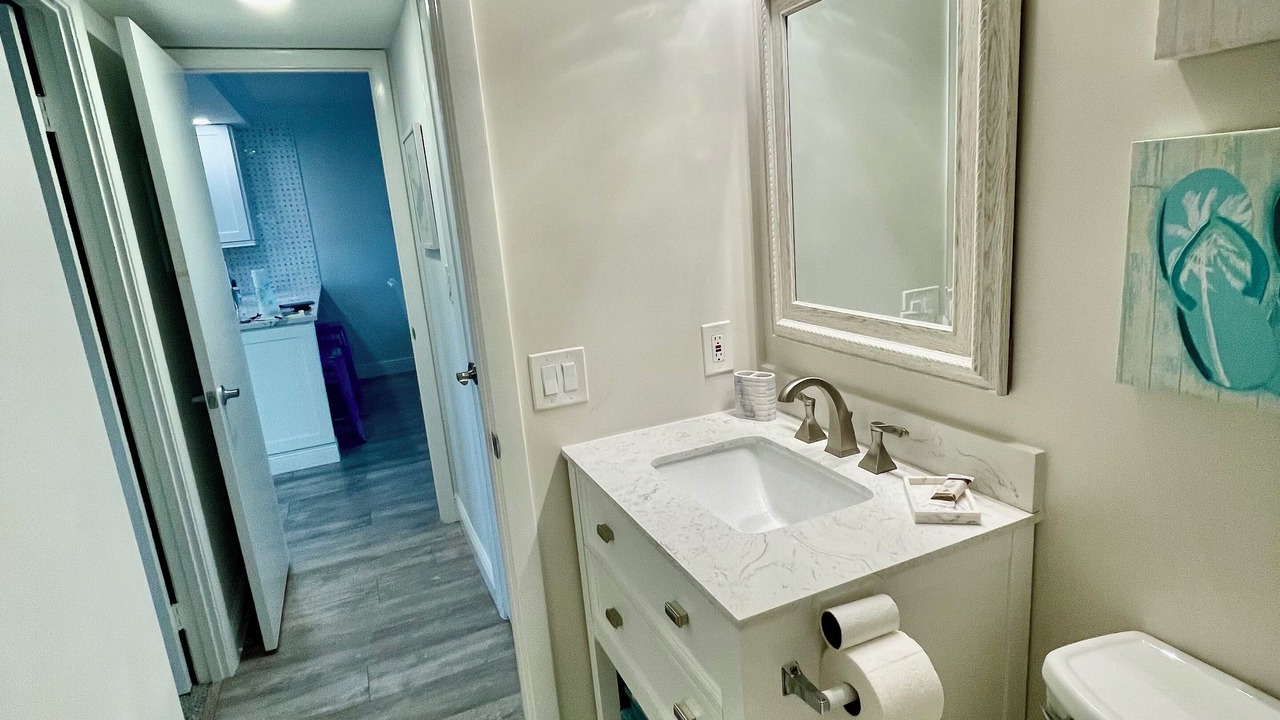 Photo of Bathroom in Jupiter Bay