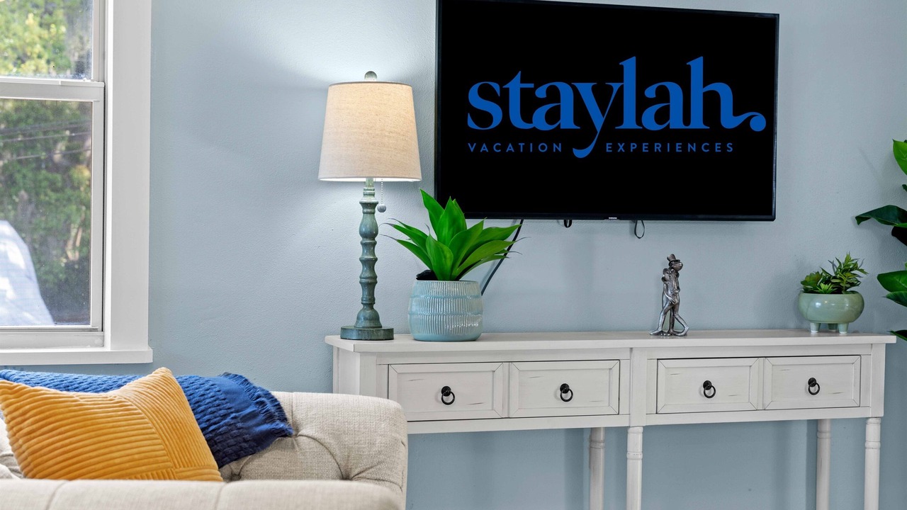Photo of Livingroom in Jacksonville