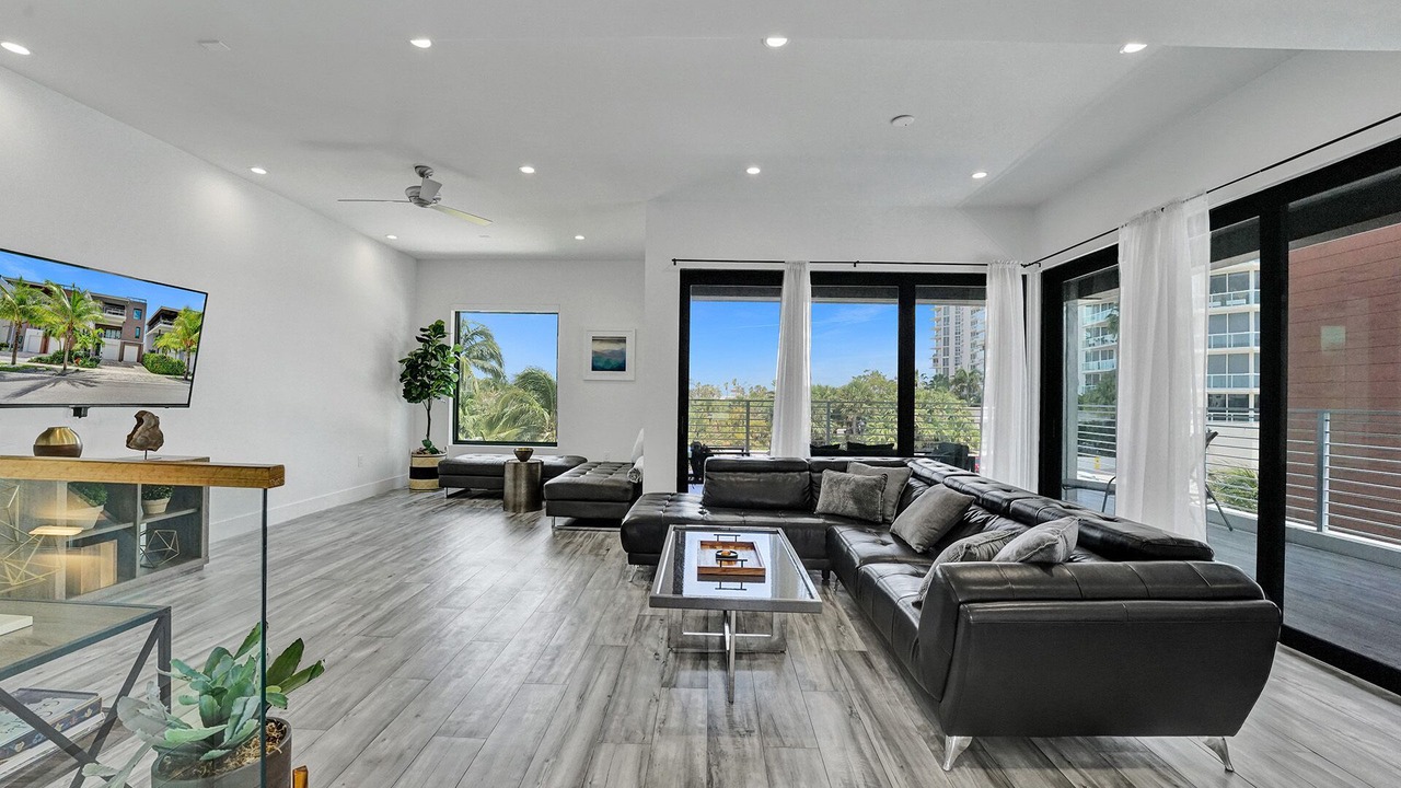 Photo of Livingroom in North Beach