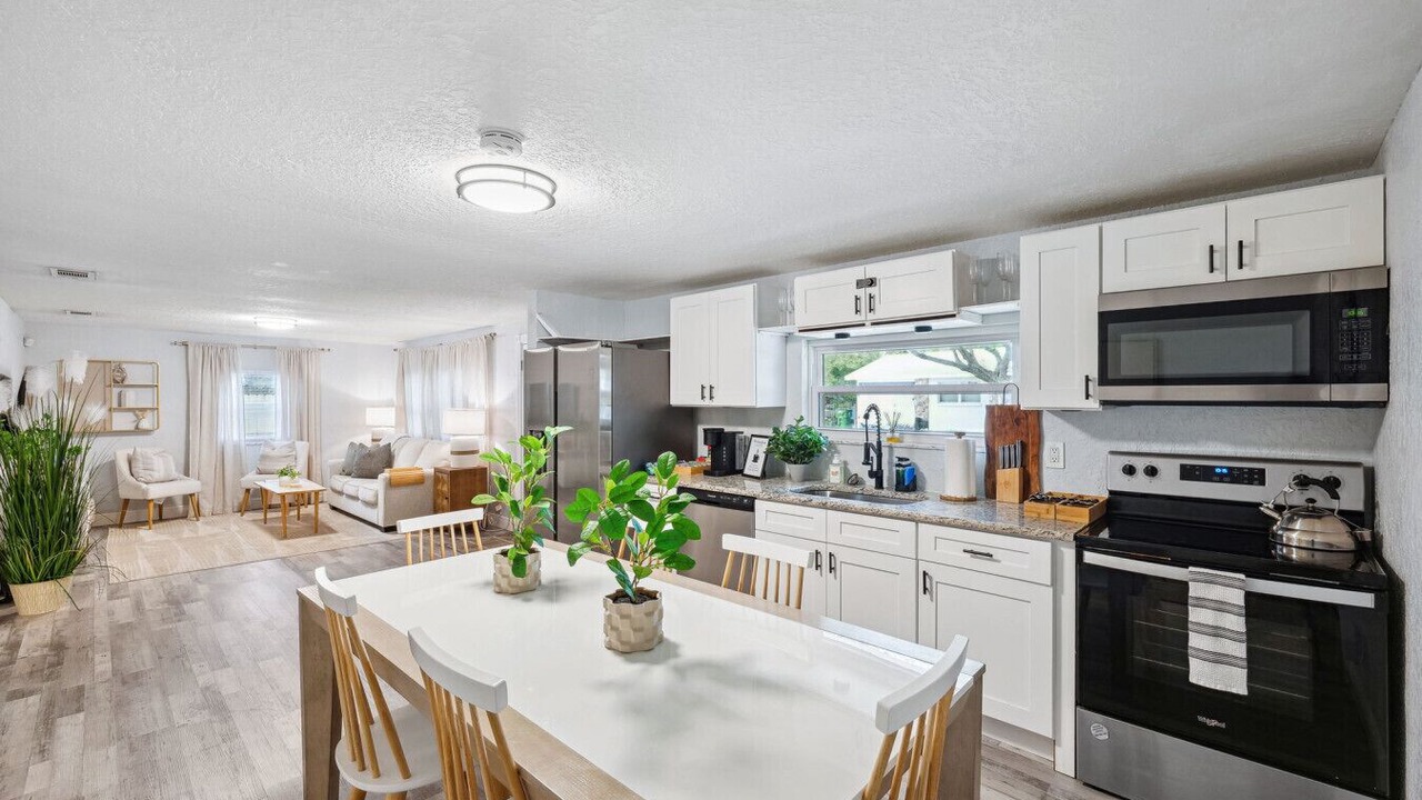 Photo of Kitchen in Zephyrhills
