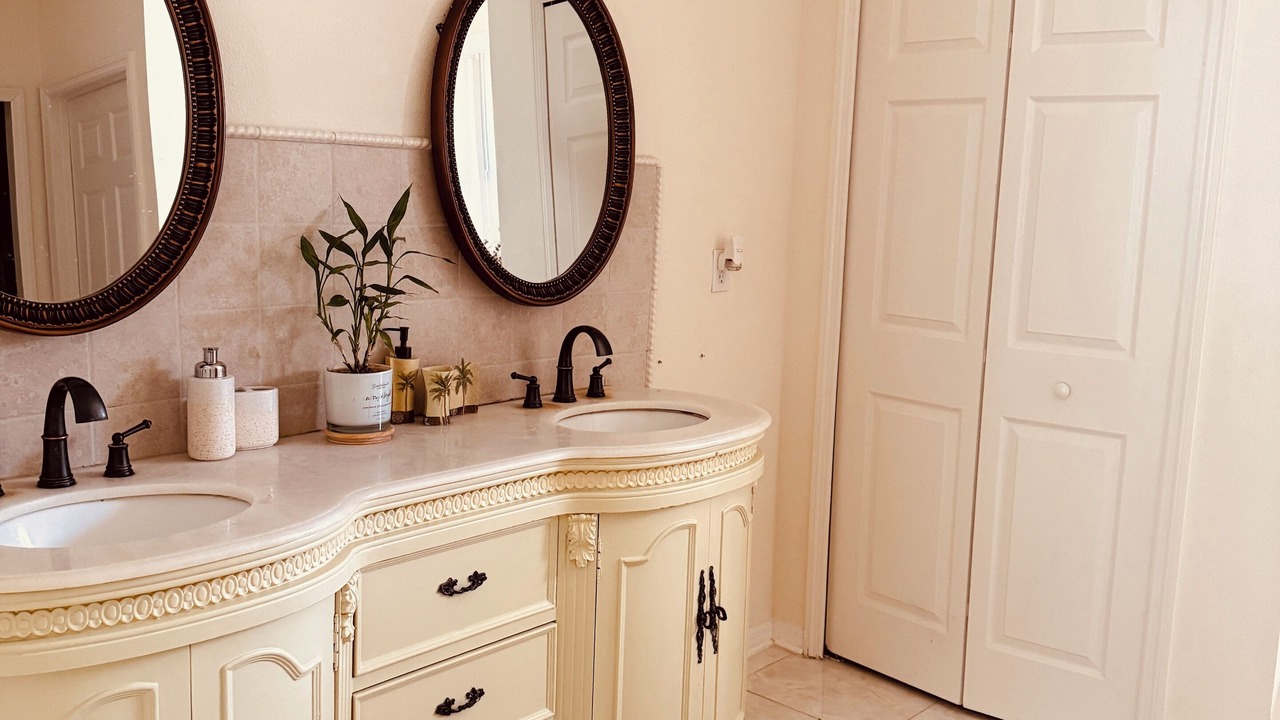 Photo of Bathroom in Indian Trails