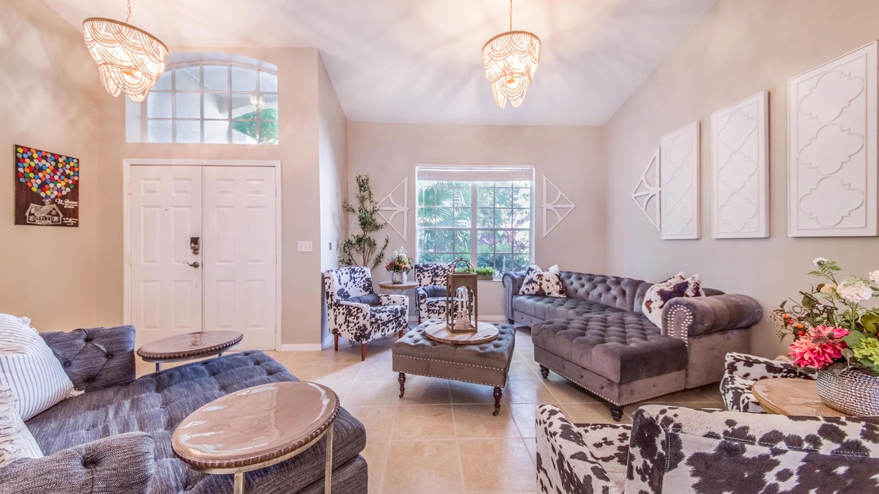 Photo of Livingroom in Ridgewood Lakes