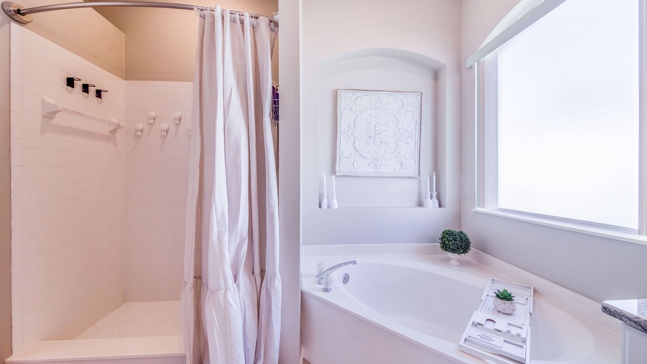Photo of Bathroom in Ridgewood Lakes