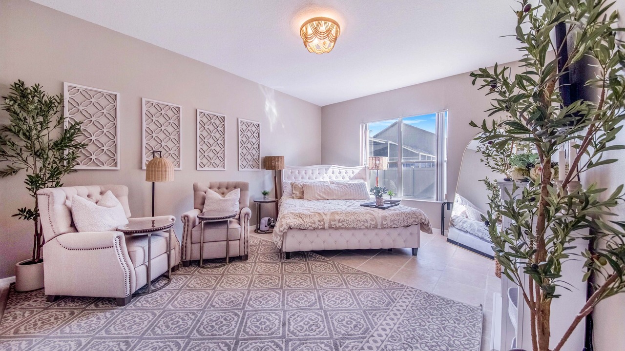 Photo of Bedroom in Ridgewood Lakes