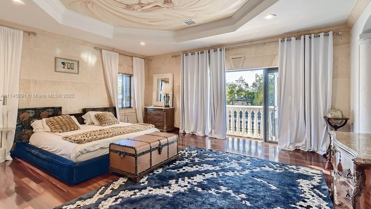 Photo of Bedroom in Eastern Shores