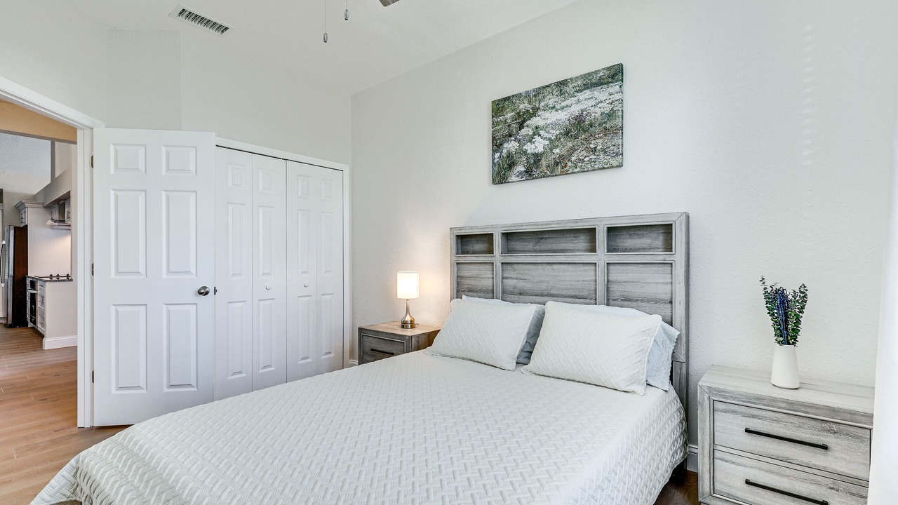 Photo of Bedroom in Valrico