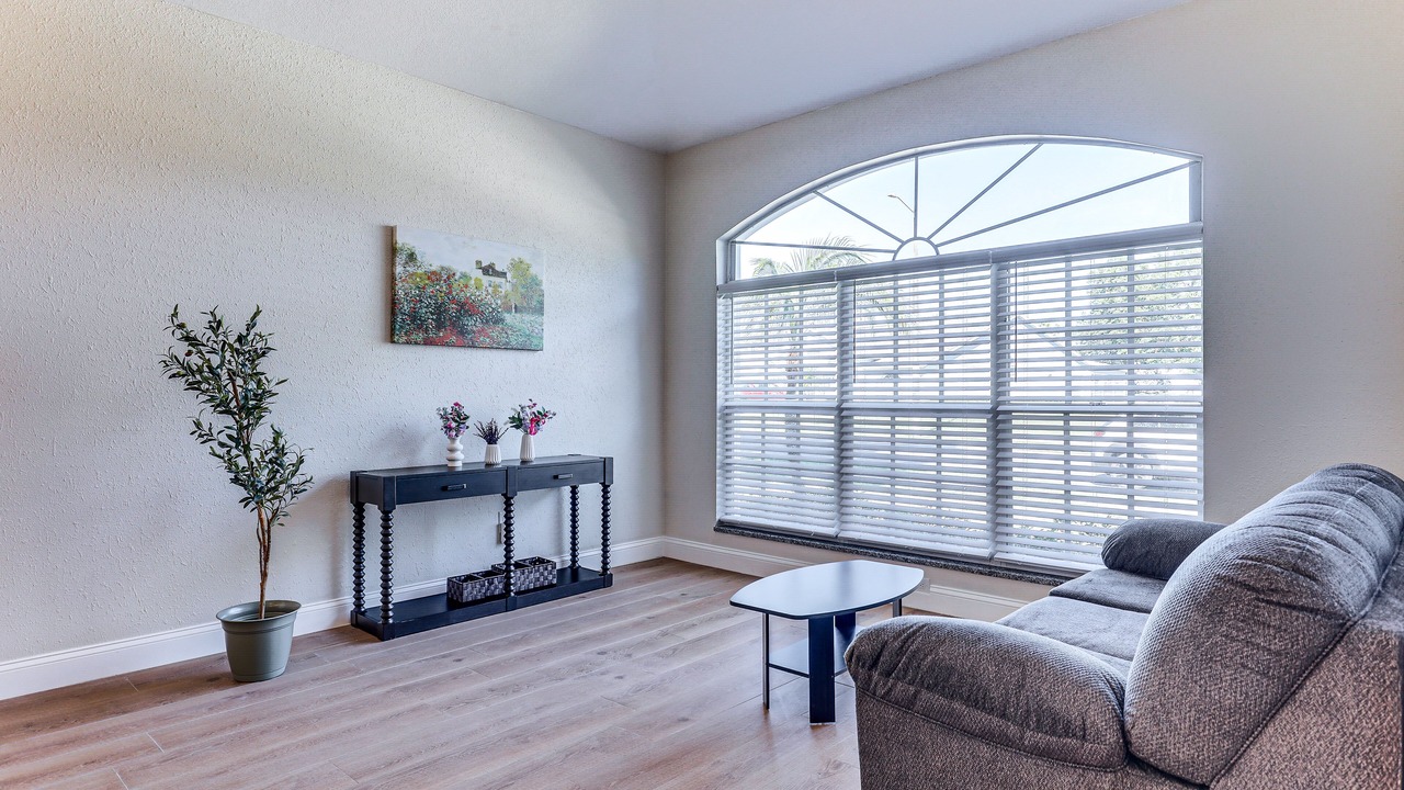 Photo of Bedroom in Valrico