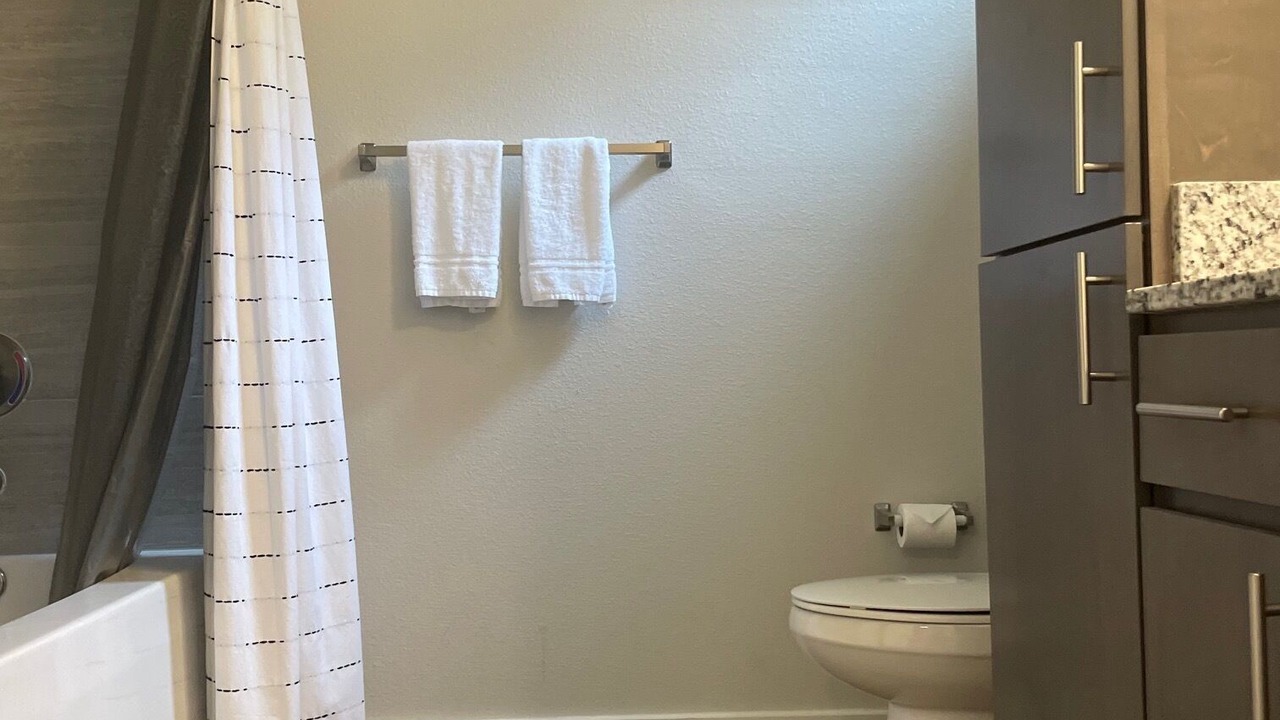 Photo of Bathroom in Baymeadows