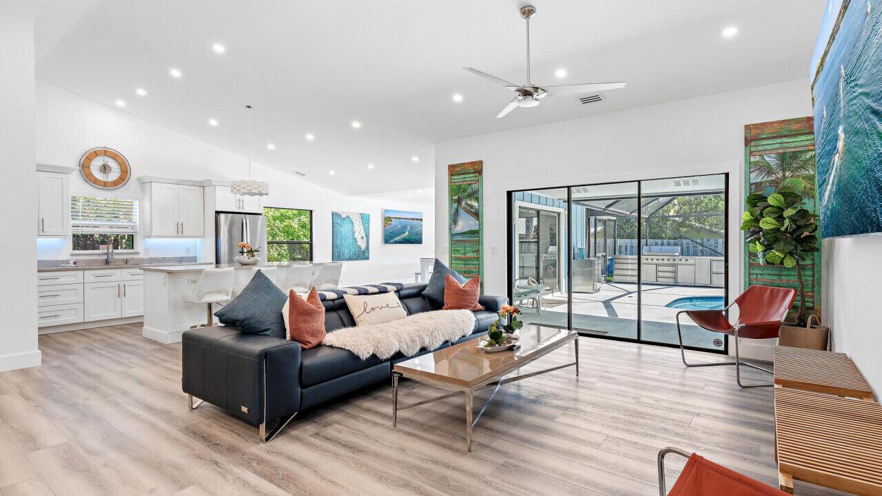Photo of Livingroom in Inlet District