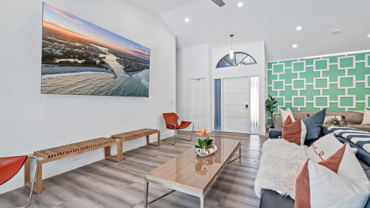 Photo of Livingroom in Inlet District
