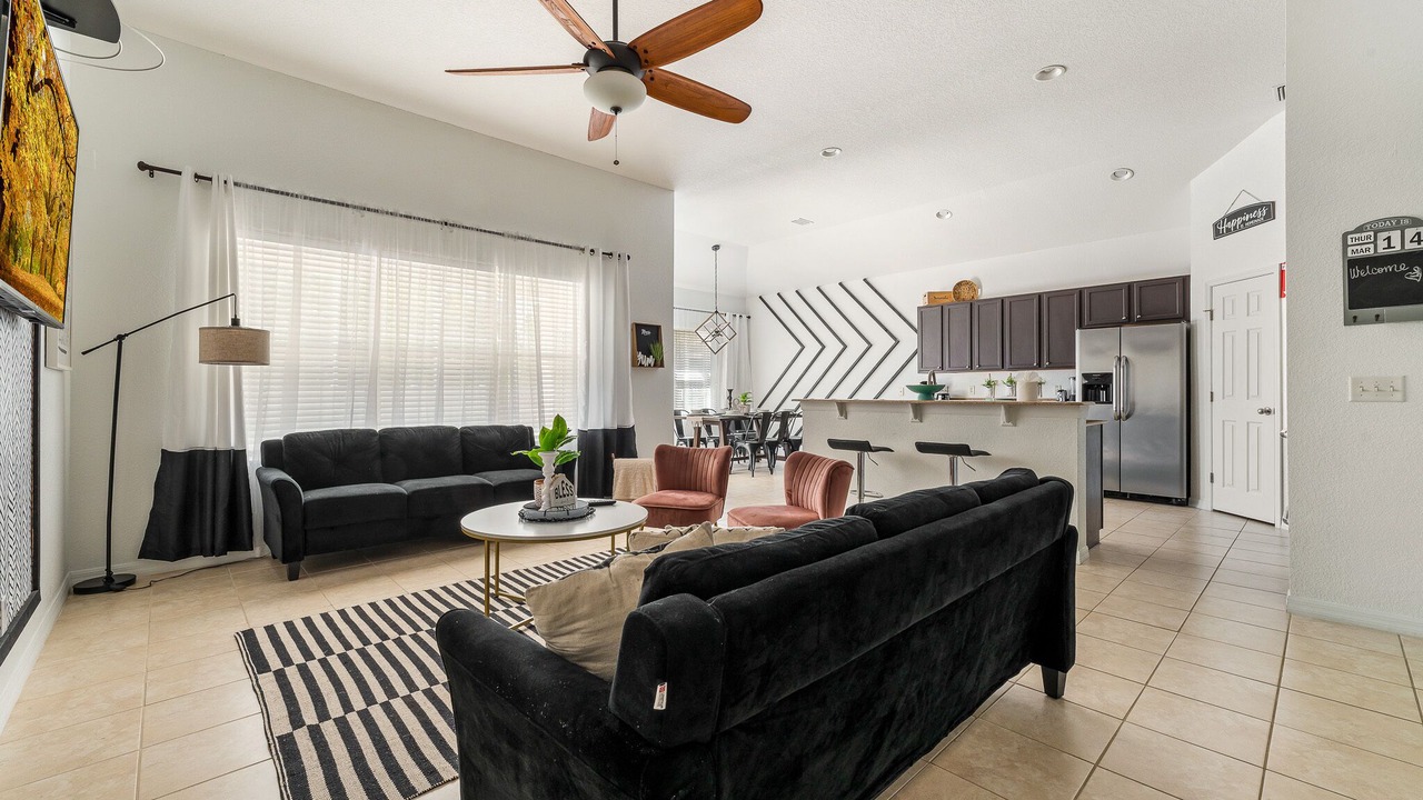 Photo of Livingroom in Davenport
