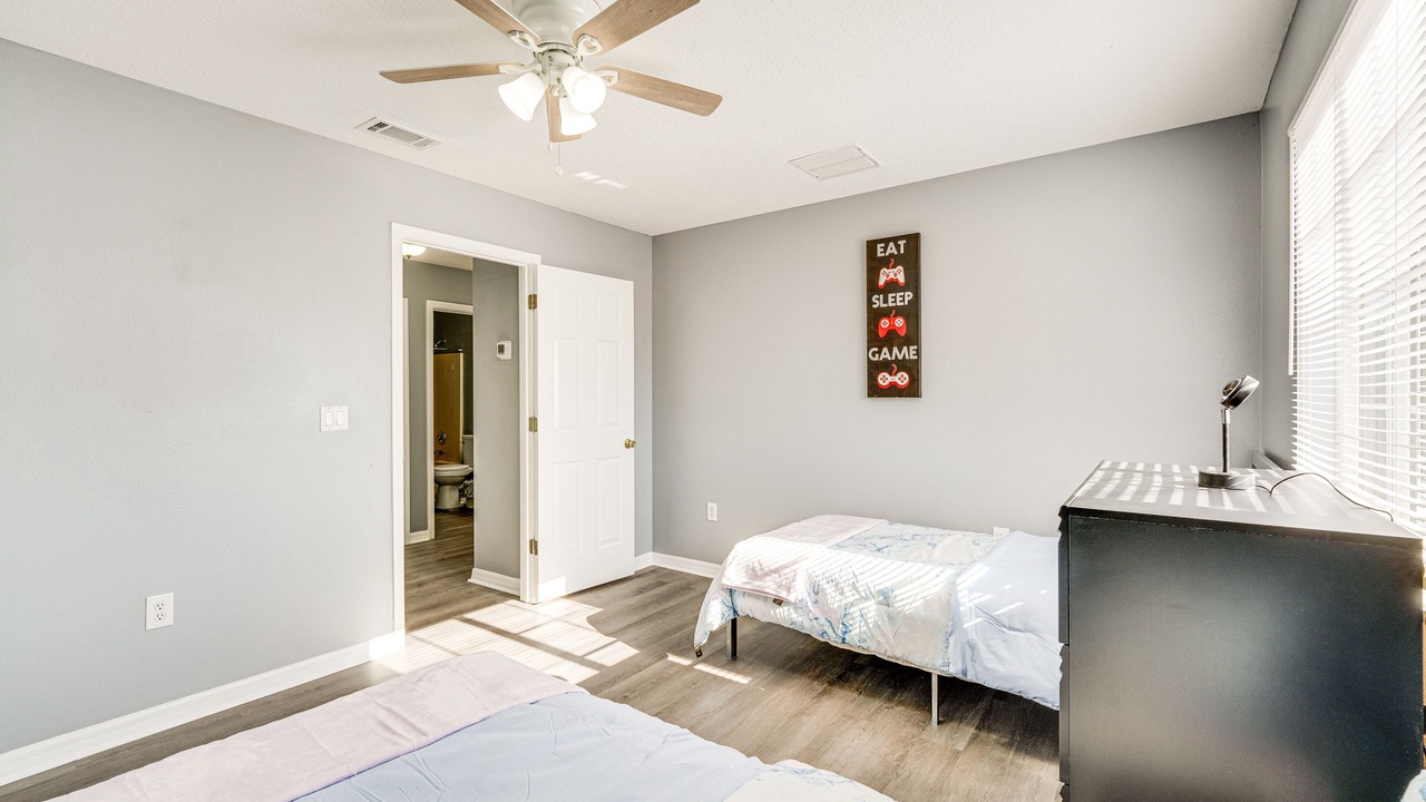 Photo of Bedroom in Lake Wilson Preserve