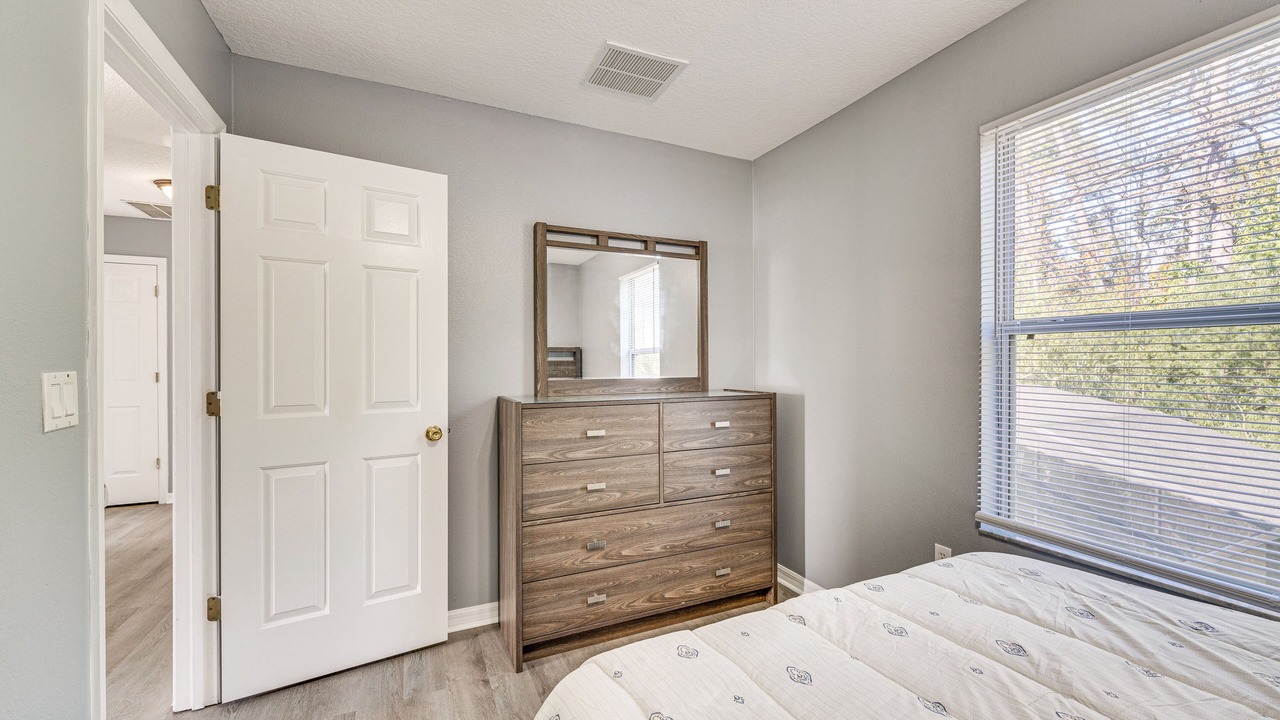 Photo of Bedroom in Lake Wilson Preserve