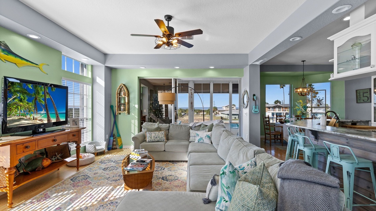 Photo of Livingroom in Spring Hill