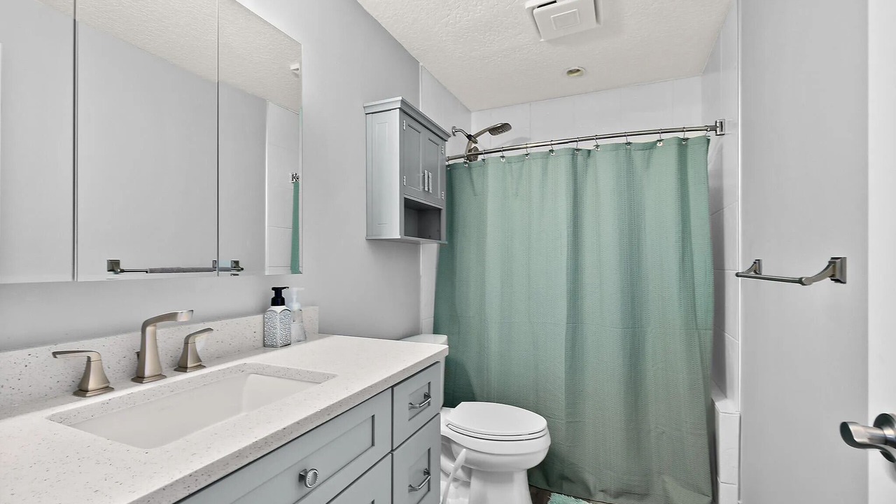 Photo of Bathroom in Bridgeport Heights