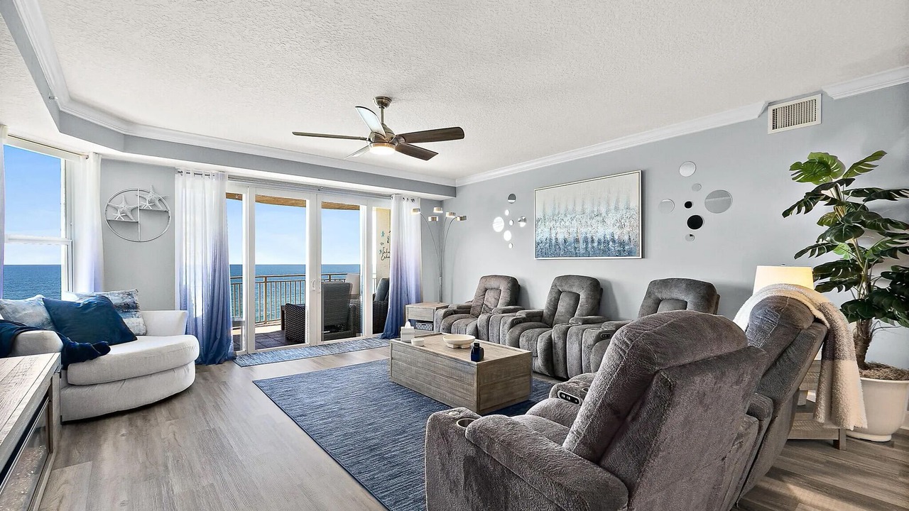 Photo of Livingroom in Bridgeport Heights