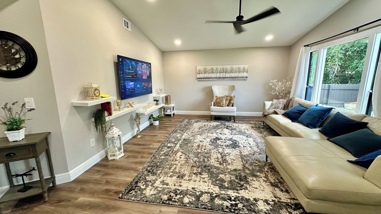 Photo of Livingroom in San Carlos Park