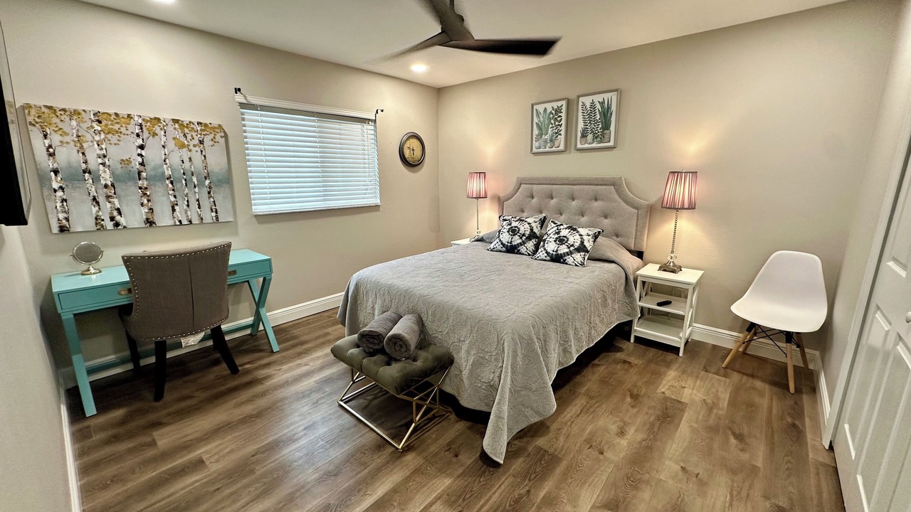 Photo of Bedroom in San Carlos Park