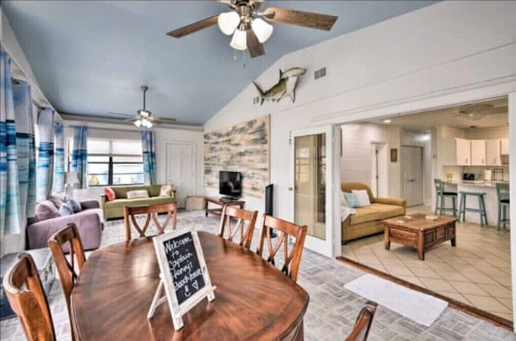 Photo of Livingroom in Ormond-by-the-Sea