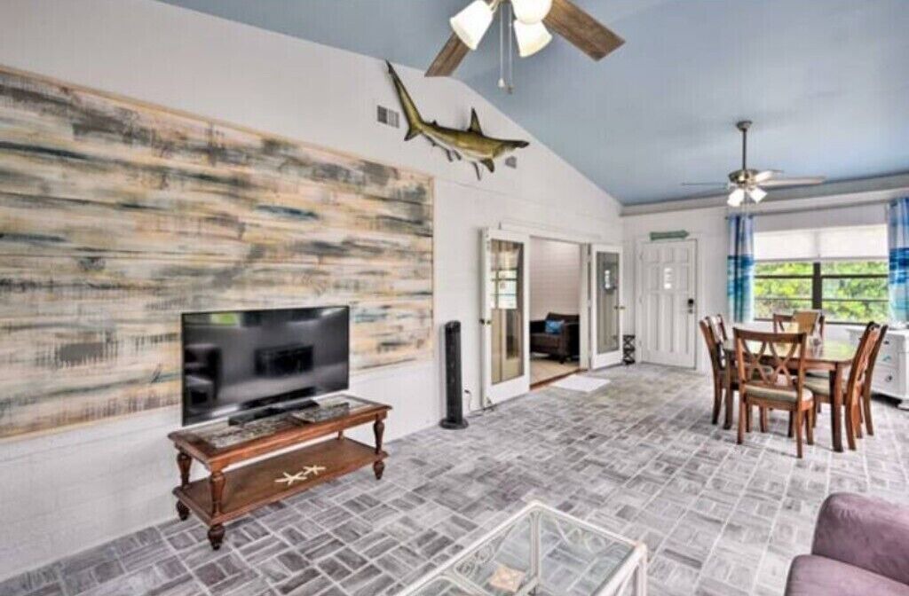 Photo of Livingroom in Ormond-by-the-Sea