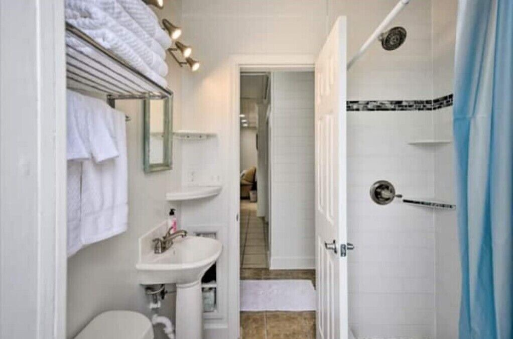 Photo of Bathroom in Ormond-by-the-Sea