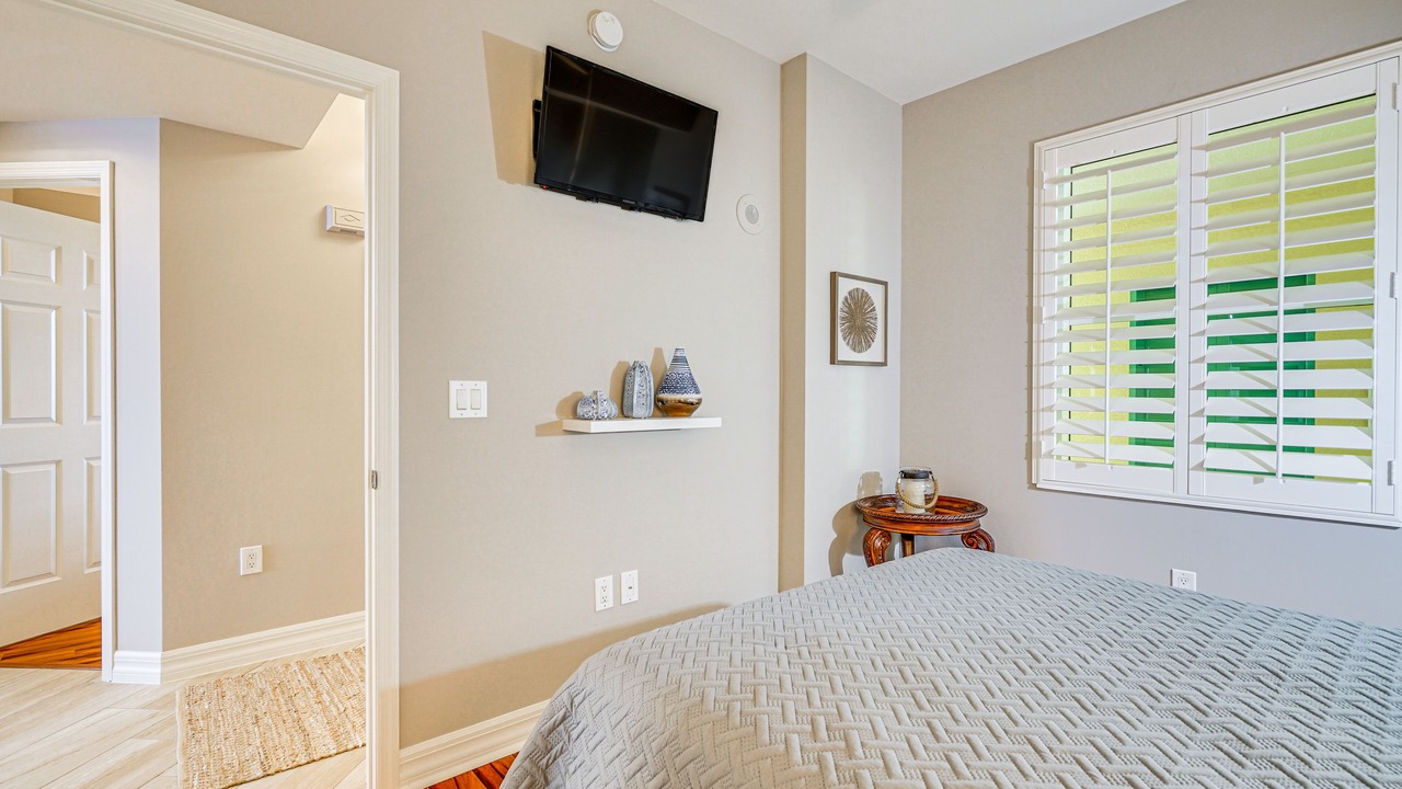 Photo of Bedroom in East 1st Street