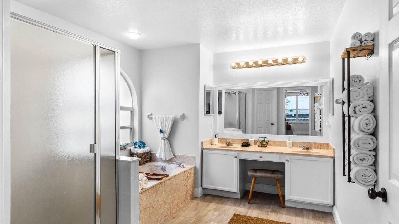 Photo of Bathroom in Lake Davenport Estates