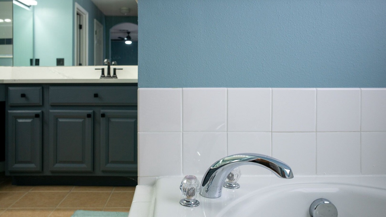 Photo of Bathroom in Legacy Park