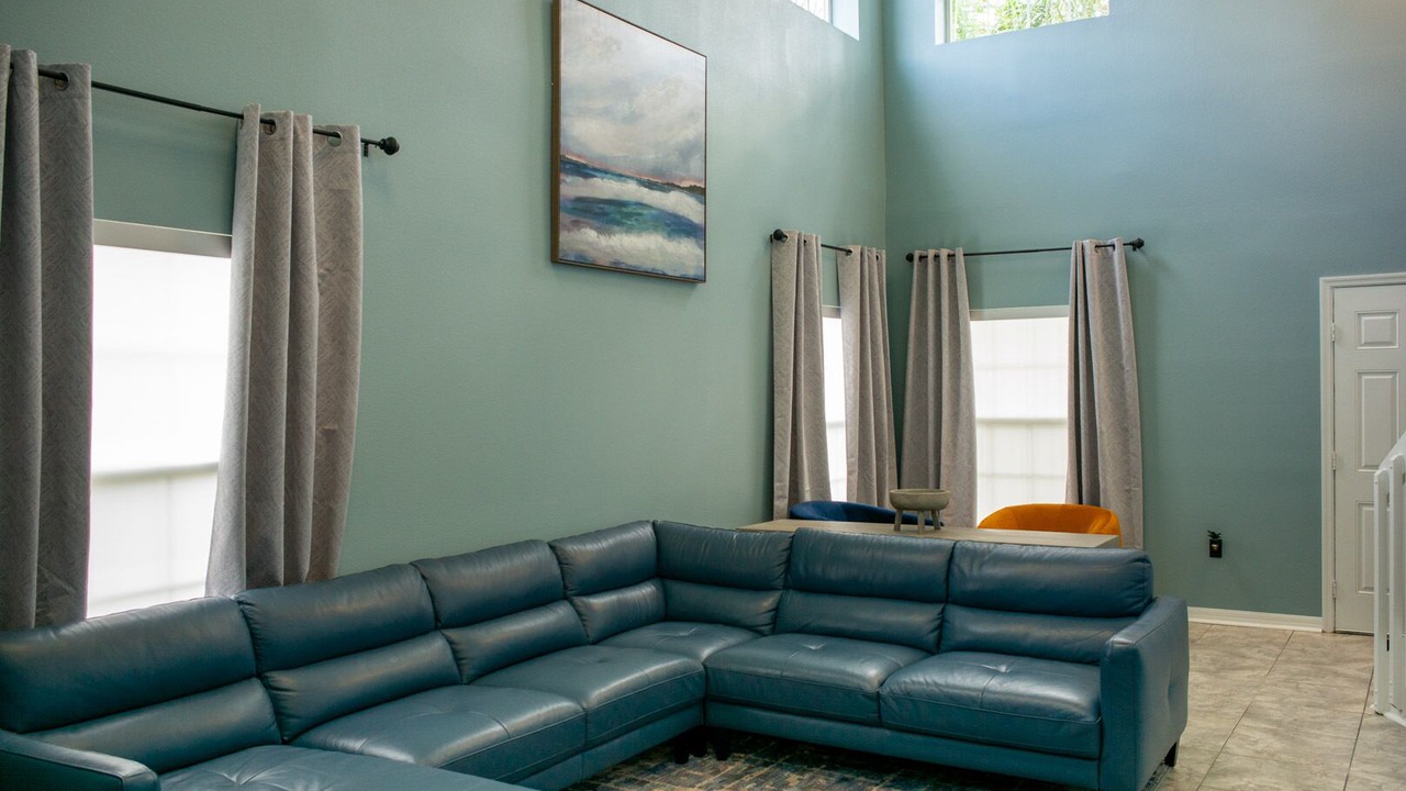 Photo of Livingroom in Legacy Park