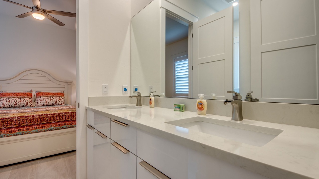 Photo of Bathroom in Cape Coral