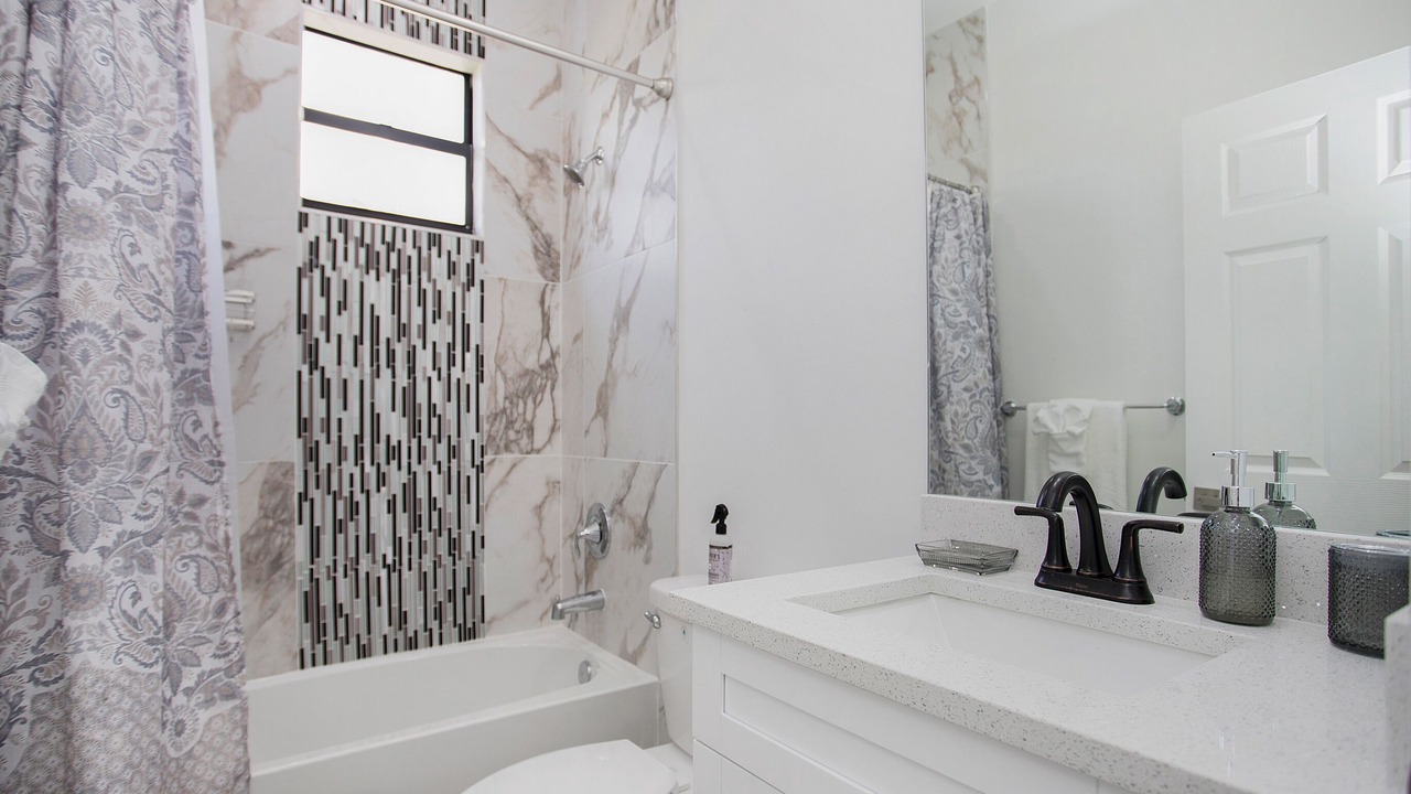 Photo of Bathroom in Sunshine