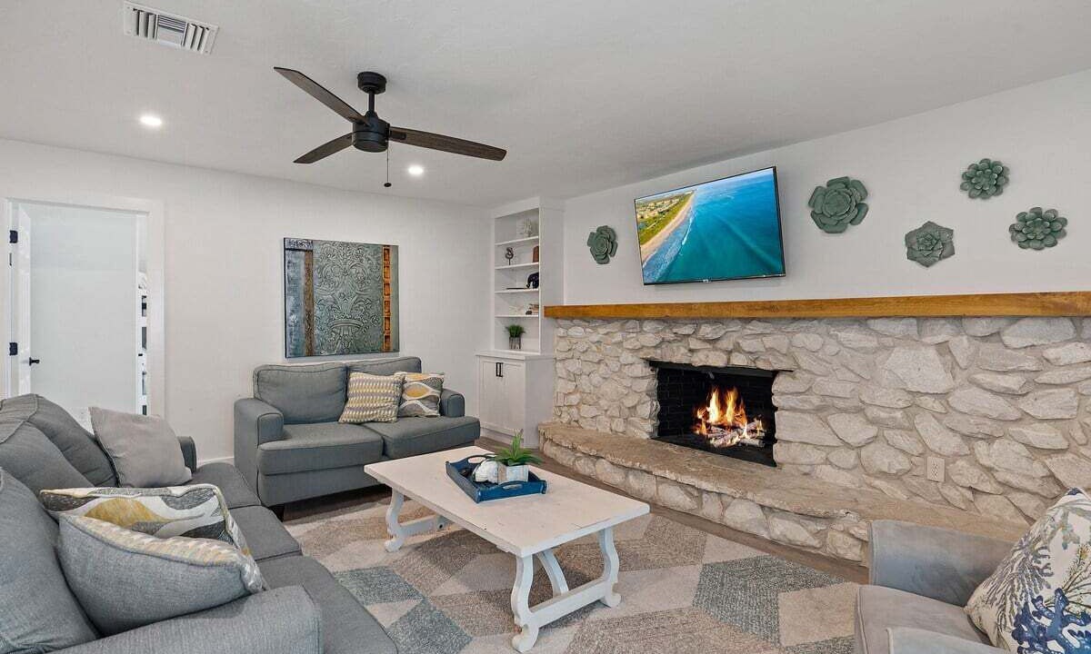 Photo of Livingroom in Pinecraft