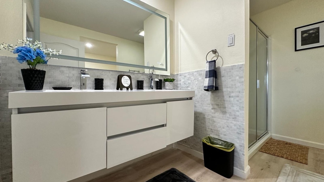 Photo of Bathroom in Brooksville