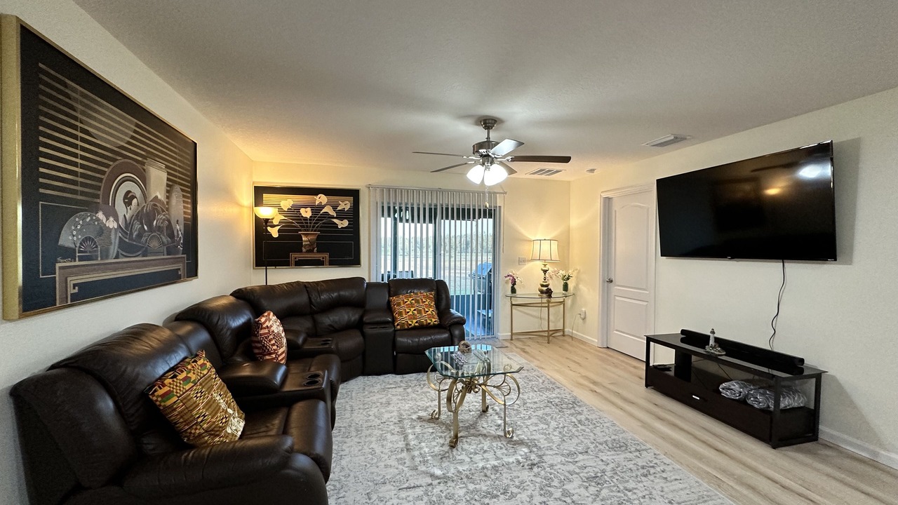 Photo of Livingroom in Brooksville