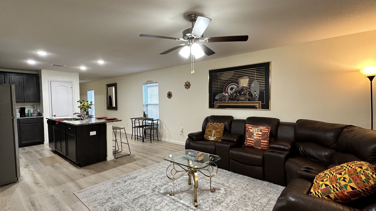 Photo of Livingroom in Brooksville