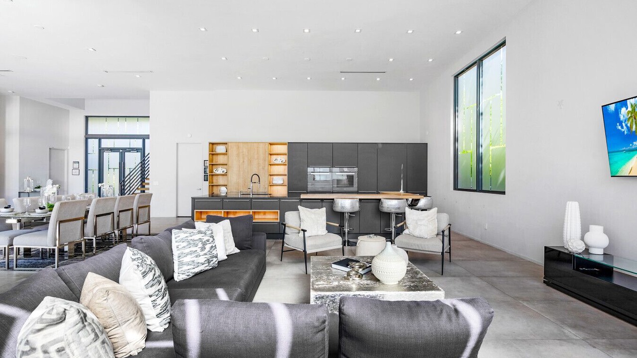 Photo of Livingroom in Coral Ridge