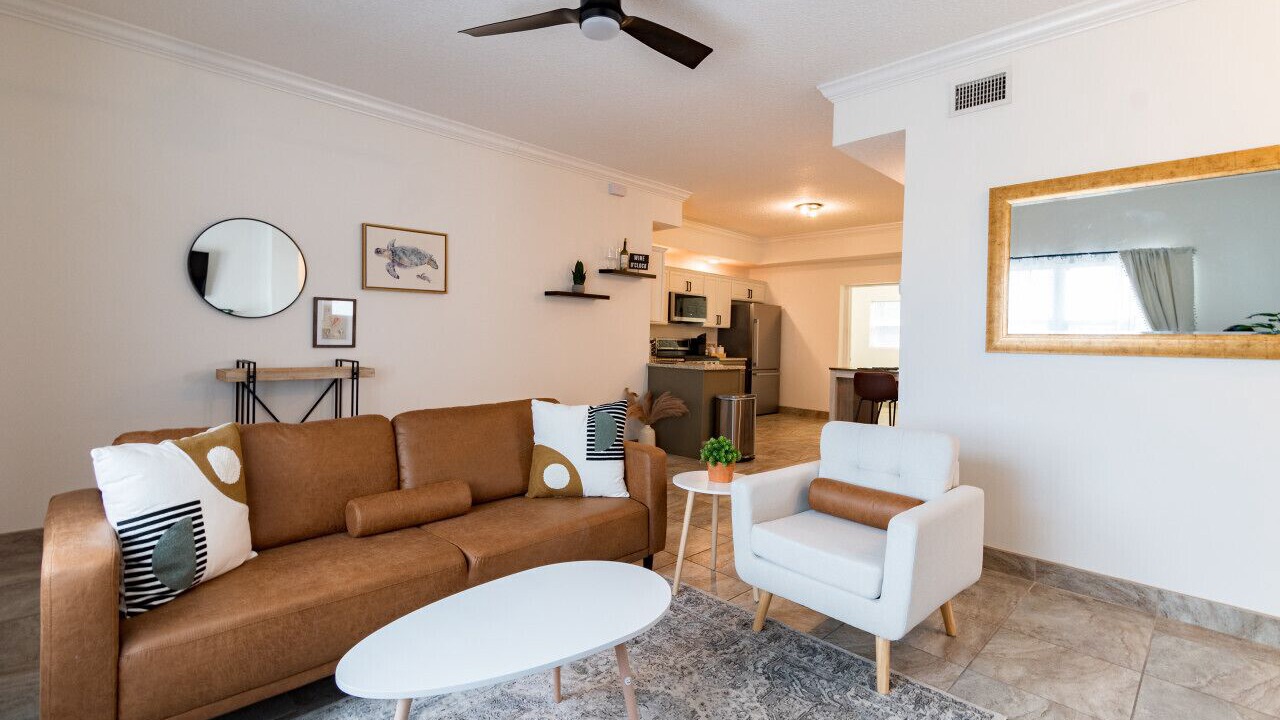Photo of Livingroom in Crescent Beach