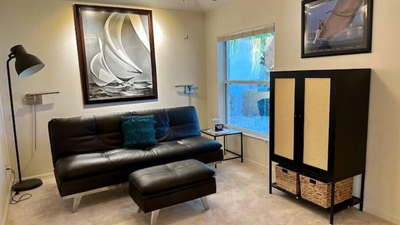 Photo of Livingroom in Briar Meadow