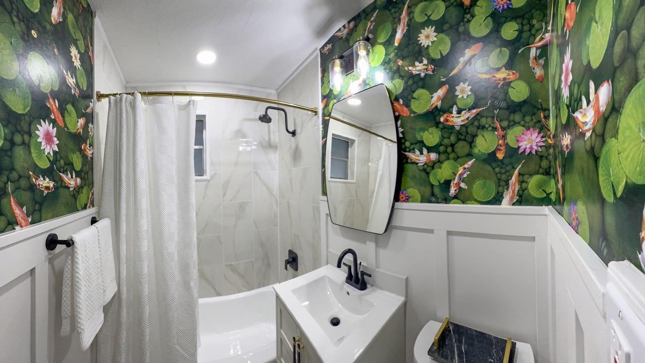 Photo of Bathroom in Naples Park