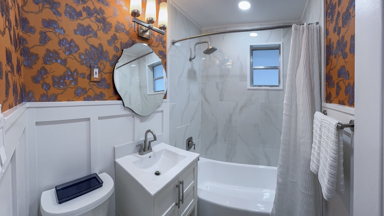 Photo of Bathroom in Naples Park