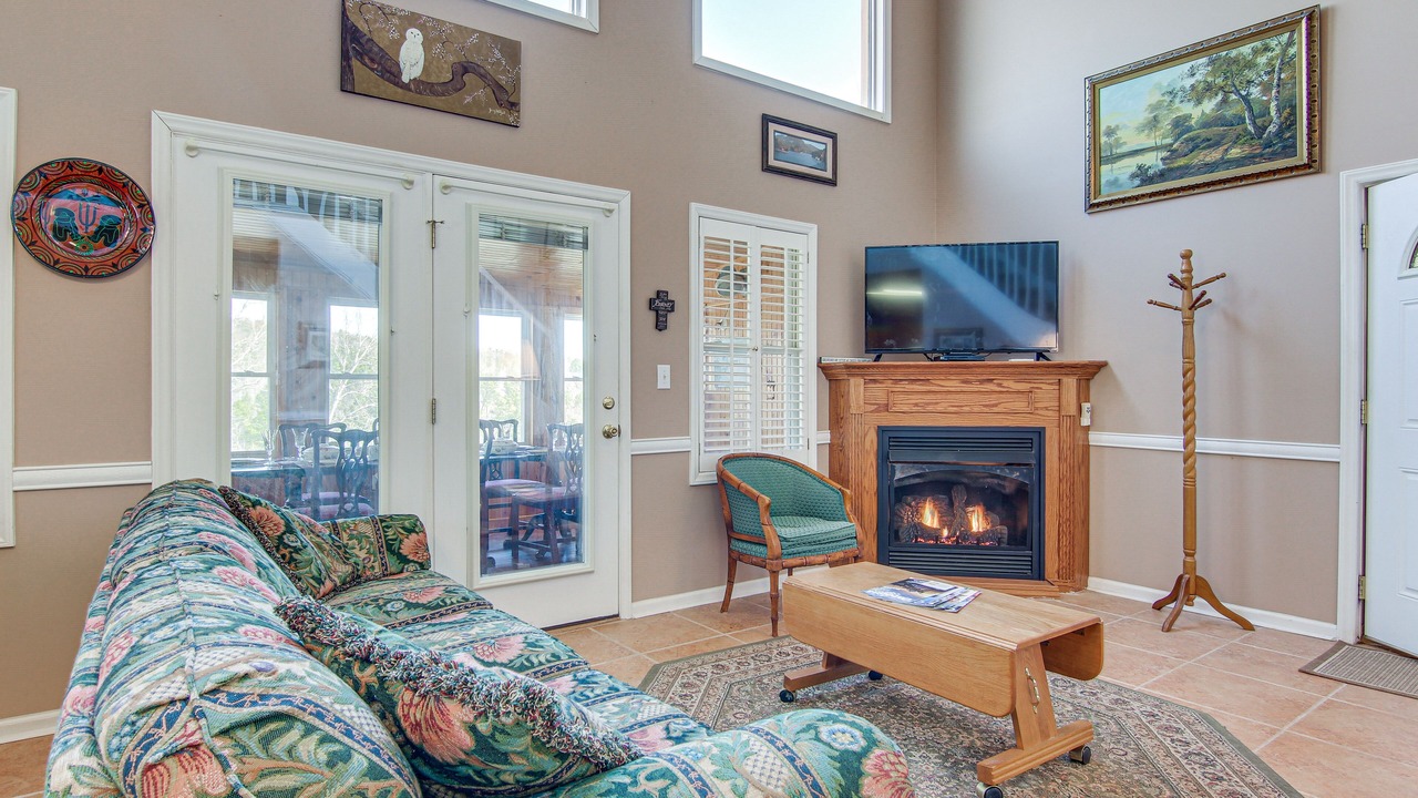 Photo of Livingroom in Rutherfordton