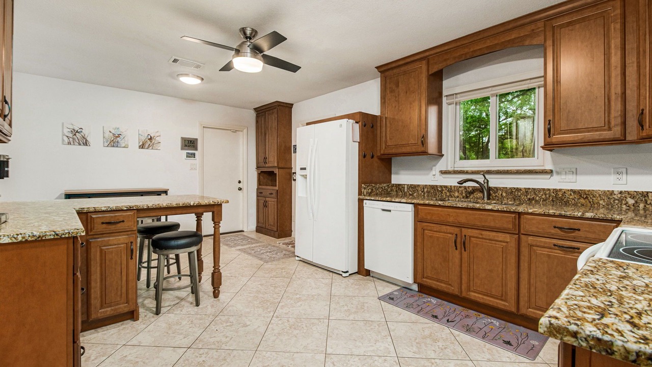 Photo of Kitchen in North Northwest Pensacola