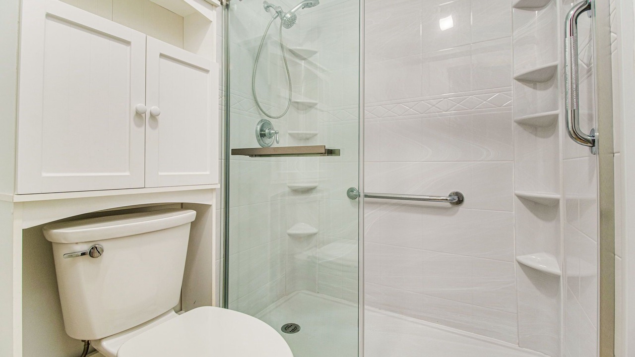 Photo of Bathroom in North Northwest Pensacola