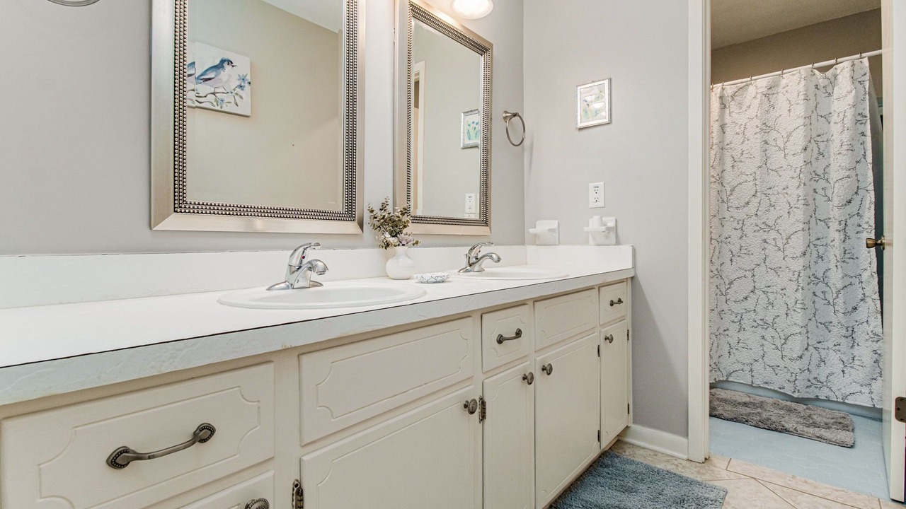 Photo of Bathroom in North Northwest Pensacola