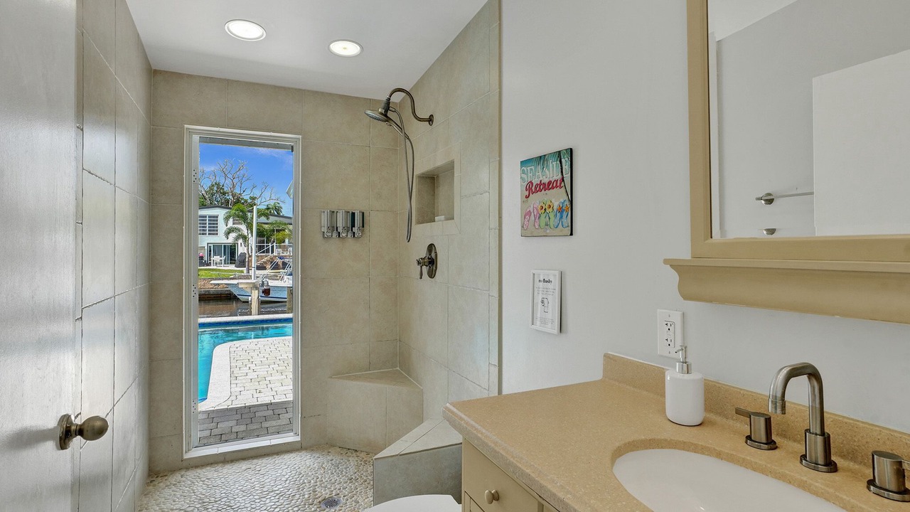 Photo of Bathroom in Riverland Village