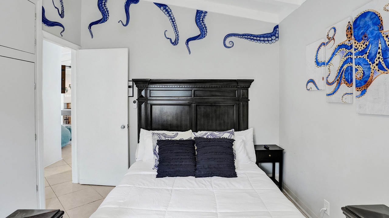 Photo of Bedroom in Riverland Village