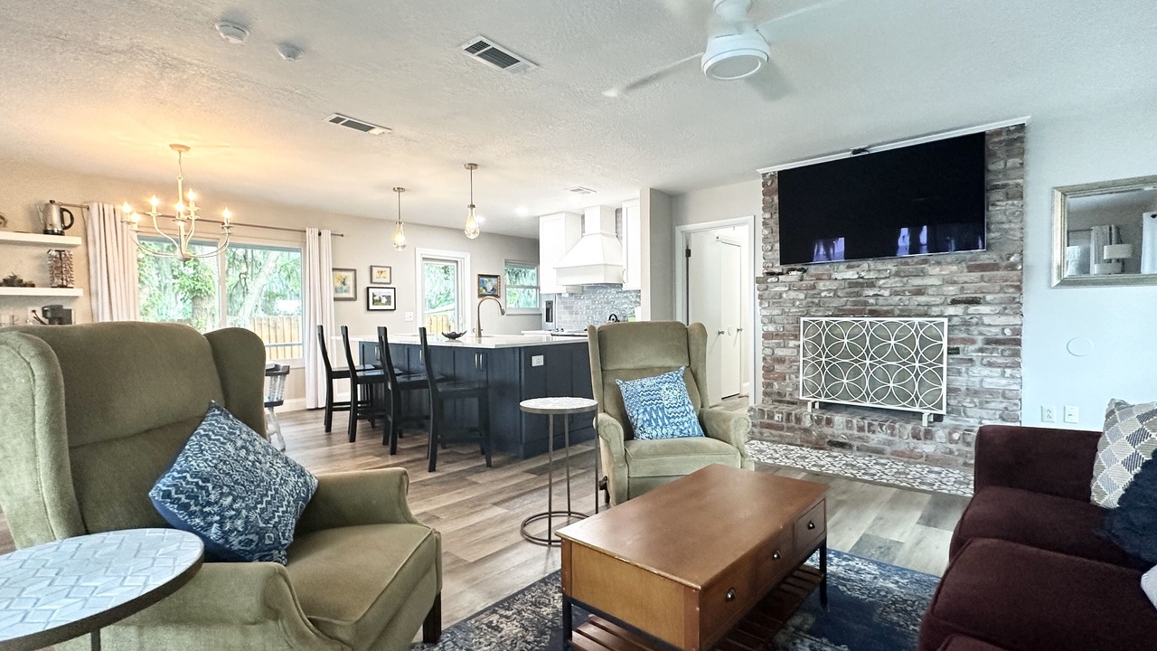 Photo of Livingroom in Melrose