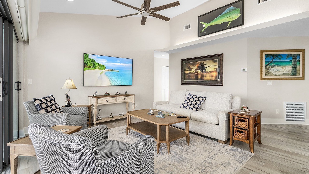 Photo of Livingroom in Bokeelia