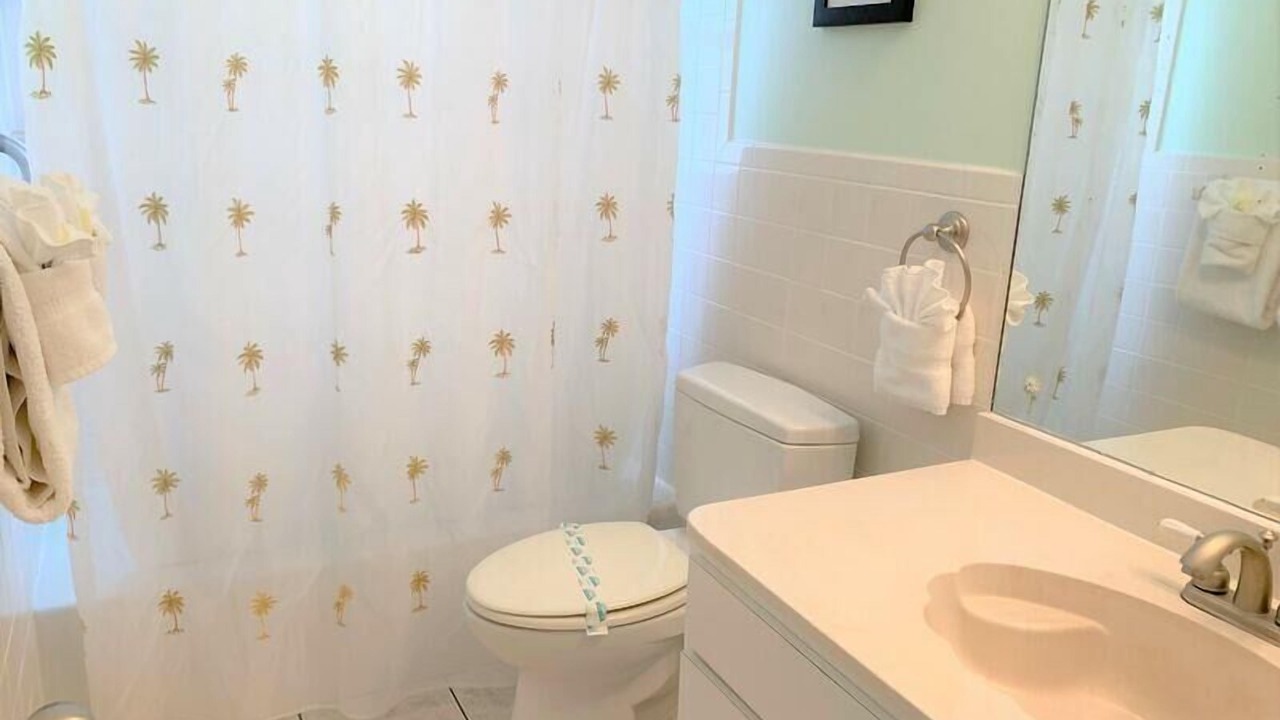 Photo of Bathroom in Aloha Kai
